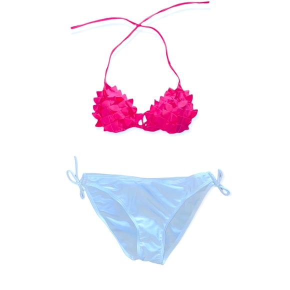 NWT Flamingo 🦩 pink ruffle bathing suit top & white bottom set - Picture 1 of 3